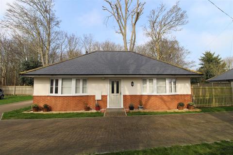 2 bedroom detached bungalow for sale, The Laurels, Broadstairs