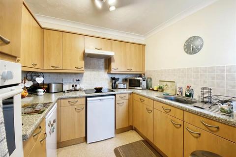 1 bedroom retirement property for sale, Hazeldine Court, Longden Coleham, Shrewsbury