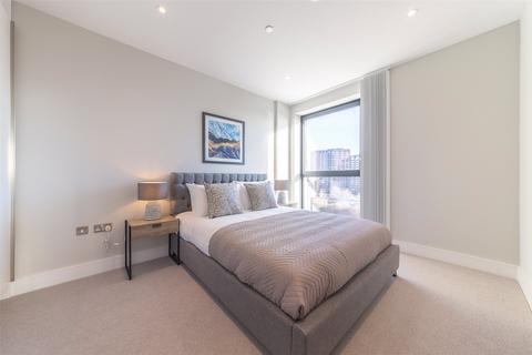 1 bedroom apartment to rent, Avalon Point, Orchard Wharf E14