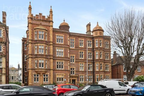 3 bedroom flat for sale, The Drive, Hove, East Sussex, BN3