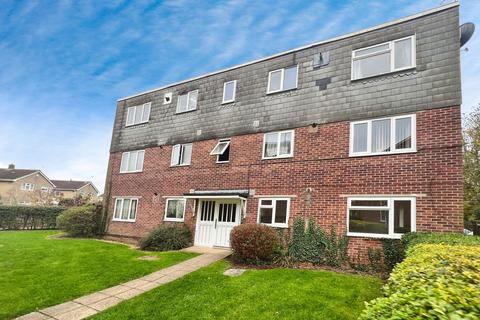 2 bedroom flat to rent, Charminster Close, Swindon, SN3 3QB