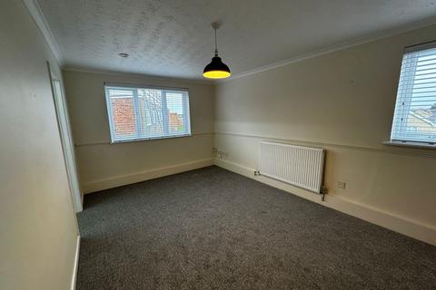 2 bedroom flat to rent, Charminster Close, Swindon, SN3 3QB