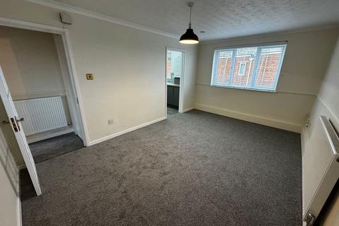 2 bedroom flat to rent, Charminster Close, Swindon, SN3 3QB