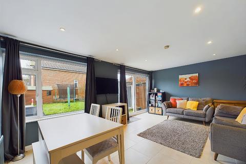 10 Oakley Drive, London, SE9 2HJ