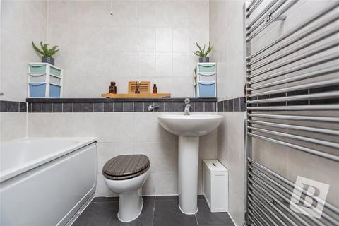 38 Bartholomew Drive, Harold Wood, Romford, RM3 0WB
