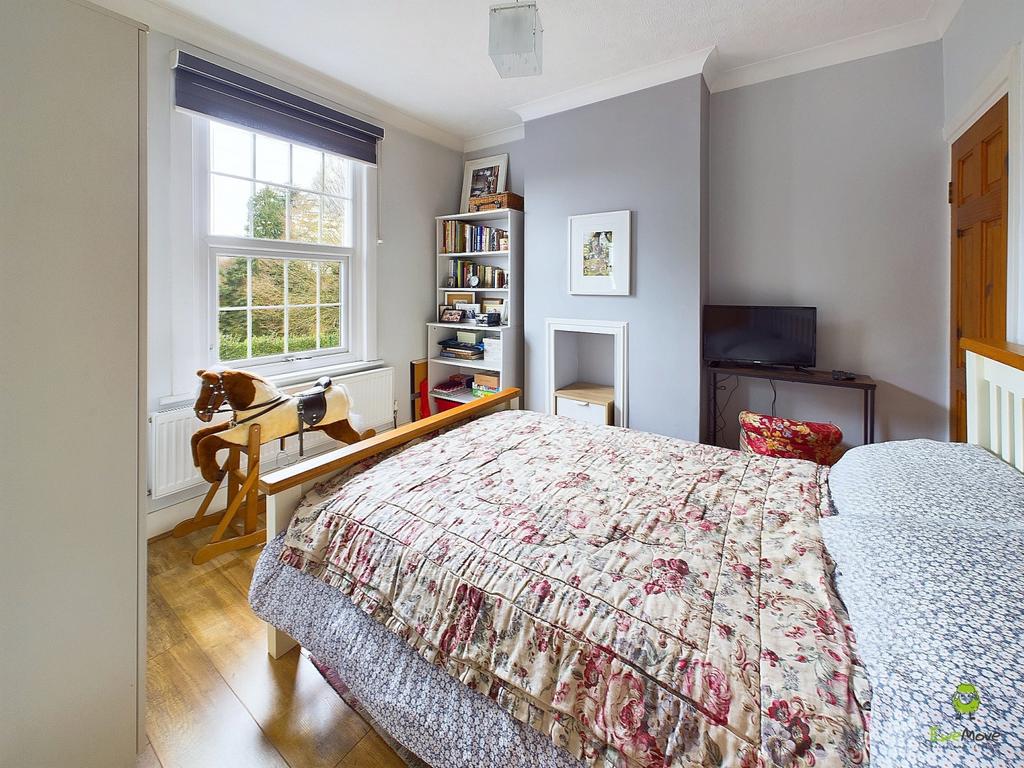 Bedroom 2.1