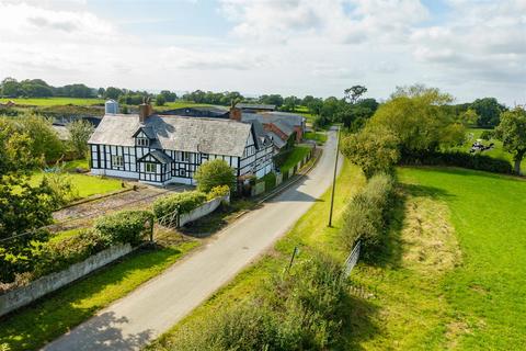 6 bedroom country house for sale, Tybroughton, Nr Whitchurch.