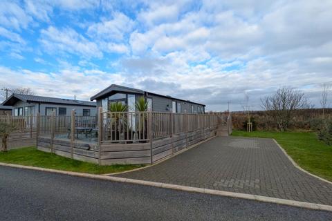 2 bedroom lodge for sale, Boswinger, St. Austell PL26