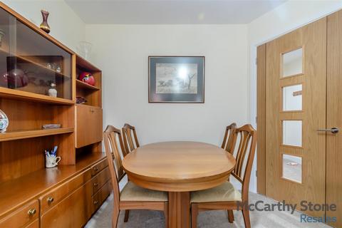 1 bedroom apartment for sale, Rogerson Court, Scaife Garth, Pocklington, Yorkshire, YO42 2SJ