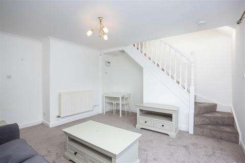 25 Swallow Drive, Pool In Wharfedale, Otley, LS21 1RS