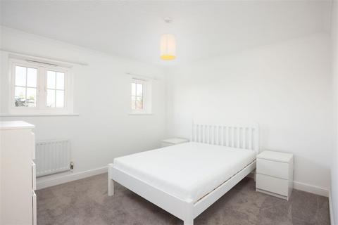 25 Swallow Drive, Pool In Wharfedale, Otley, LS21 1RS