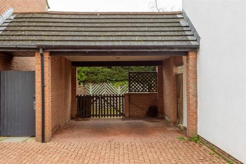 25 Swallow Drive, Pool In Wharfedale, Otley, LS21 1RS