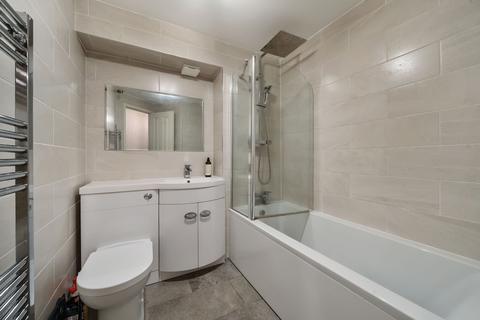 2 bedroom apartment for sale, Weald Close, London