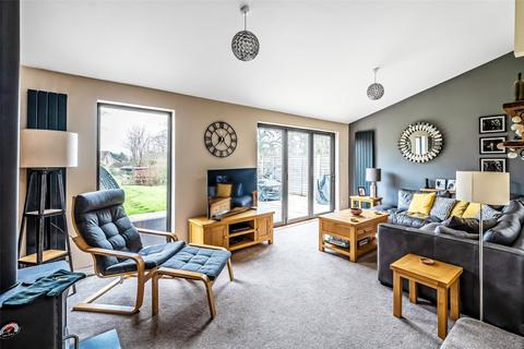 28 The Street, Fetcham, Leatherhead, KT22 9RF