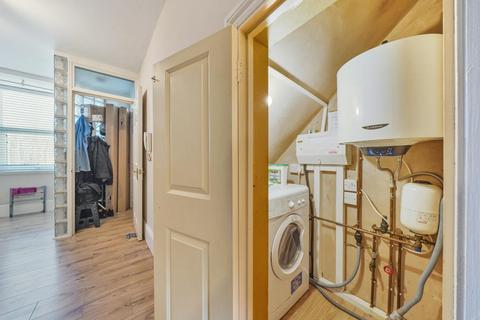 Studio for sale, Twickenham,  St Margarets,  TW1