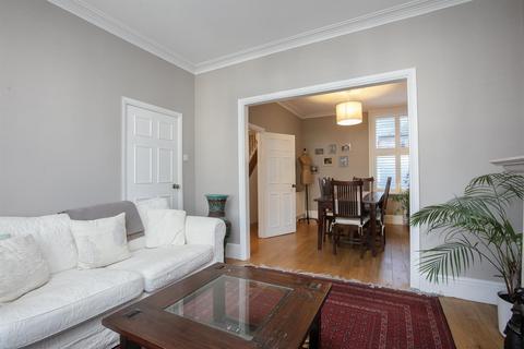 22 Rainbow Street, London, SE5 7TD