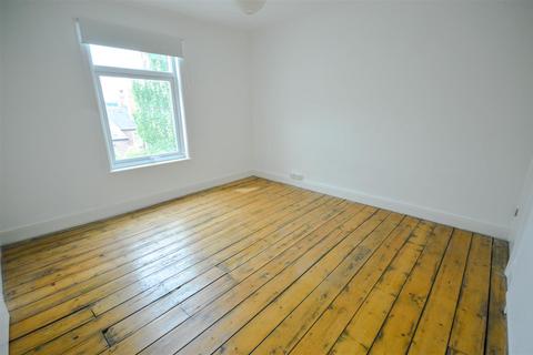 2 bedroom terraced house to rent, Hamilton Road, Firth Park, Sheffield, S5