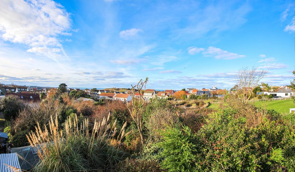 Retot Lane, Castel, Guernsey, GY5 4 bed property for sale - £795,000