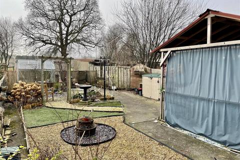 22 Bishop Road, Ammanford, SA18 3HA