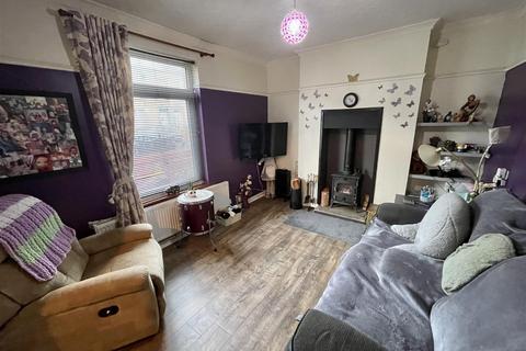 22 Bishop Road, Ammanford, SA18 3HA