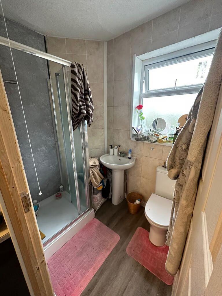 Apartment in Bristol, Horfield - View 2