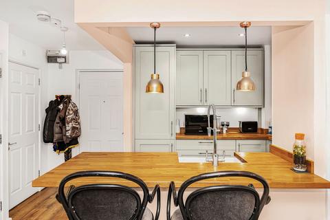 Flat 33, San House, 50 Bradstock Road, London, E9 5DL