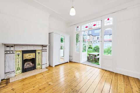 2 bedroom flat to rent, Wyatt Park Road, London SW2