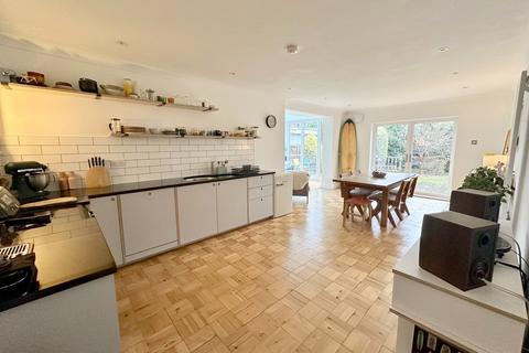 21 Dulsie Road, Talbot Woods, Bournemouth, BH3 7DY