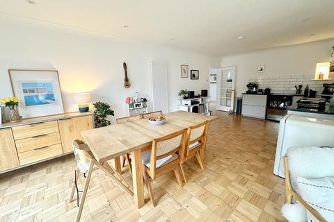 21 Dulsie Road, Talbot Woods, Bournemouth, BH3 7DY