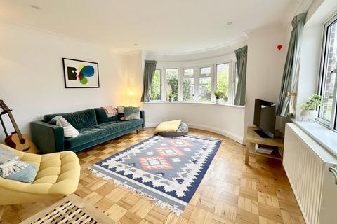 21 Dulsie Road, Talbot Woods, Bournemouth, BH3 7DY