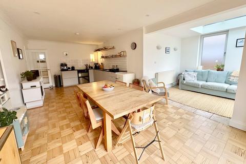21 Dulsie Road, Talbot Woods, Bournemouth, BH3 7DY