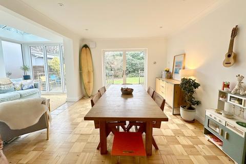 21 Dulsie Road, Talbot Woods, Bournemouth, BH3 7DY