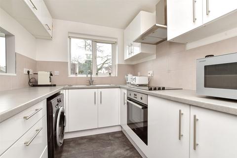 2 bedroom flat for sale, Lind Road, Sutton, Surrey