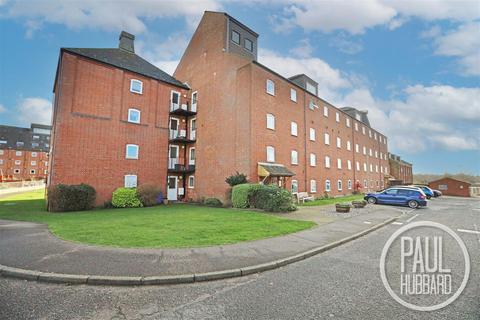 Swonnells Court, Oulton Broad, NR32