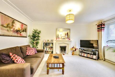 4 bedroom terraced house for sale, Highbridge Close, Radlett WD7