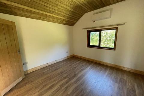 2 bedroom chalet to rent, Waterside, Cheddar Road, Axbridge