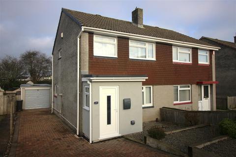 3 bedroom semi-detached house to rent, Killigrew Avenue, Saltash