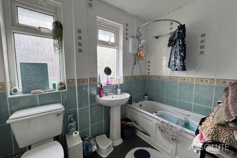 3 bedroom terraced house to rent, Clifton Grove, Paignton, TQ3