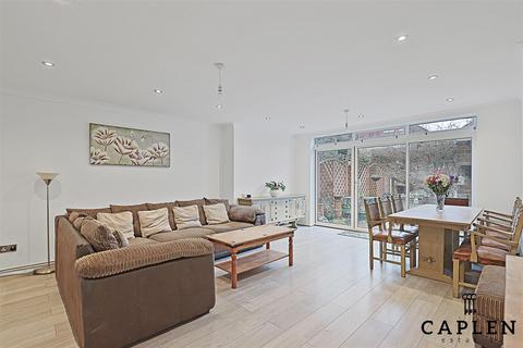 3 bedroom terraced house for sale, Hornbeam Road, Buckhurst Hill