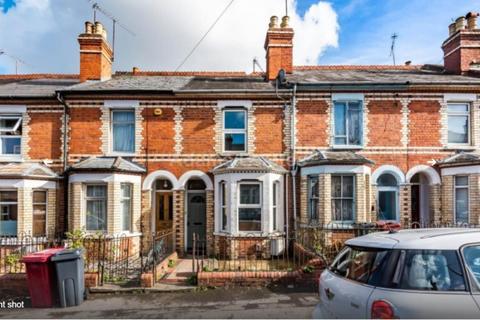 5 bedroom terraced house to rent, Cardigan Road, Reading