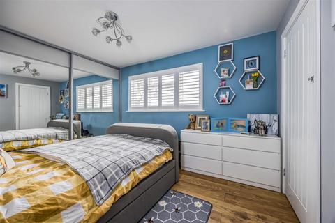 2 bedroom semi-detached house for sale, Hooks Farm Way, Havant PO9