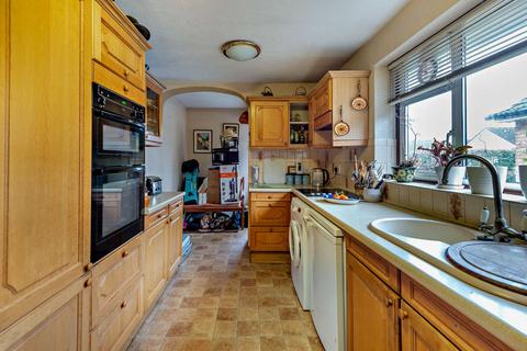 Lacuna Fydlers Close, Winkfield, Windsor, SL4 2DY