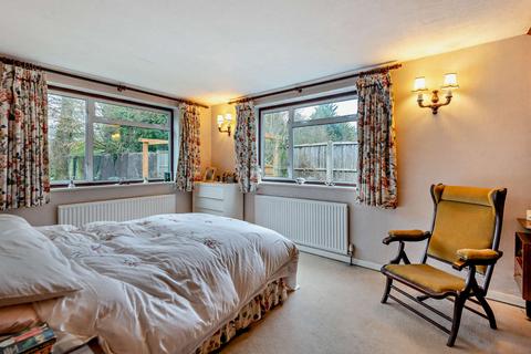 Lacuna Fydlers Close, Winkfield, Windsor, SL4 2DY