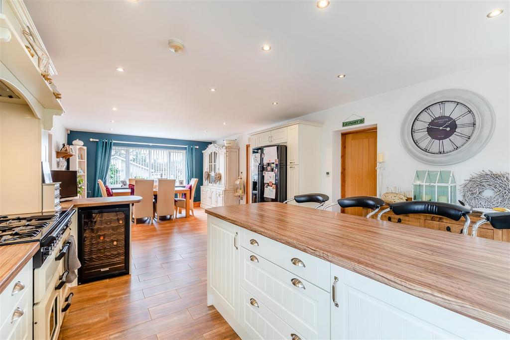 8633330-interior51v2.jpg