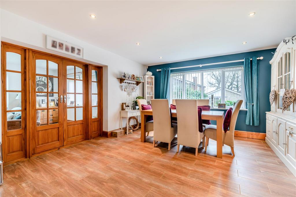 8633330-interior44v2.jpg