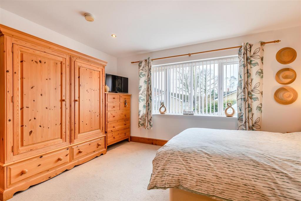 8633330-interior28v2.jpg