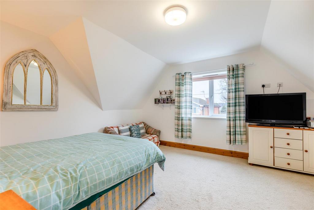 8633330-interior13v2.jpg