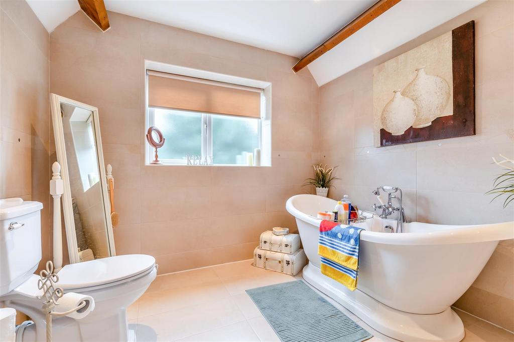 8633330-interior18v2.jpg