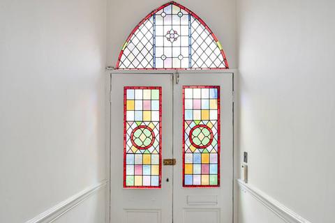 4 bedroom semi-detached house for sale, Lordship Lane, East Dulwich, London, SE22