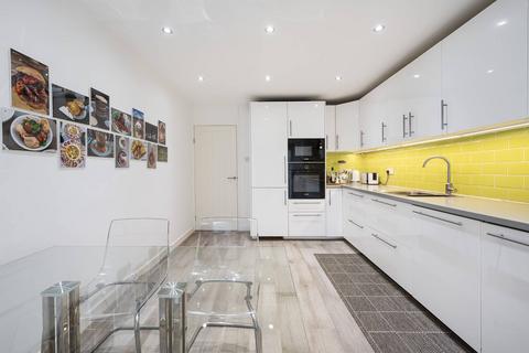 3 bedroom terraced house for sale, Virginia Road, Columbia Road, London, E2